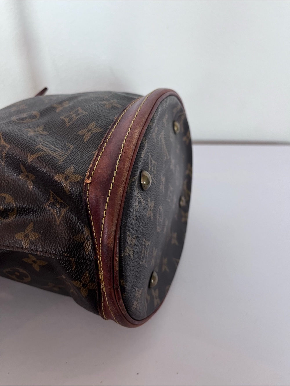 LOUIS VUITTON MONOGRAM PM BUCKET BAG - Picture 7 of 14